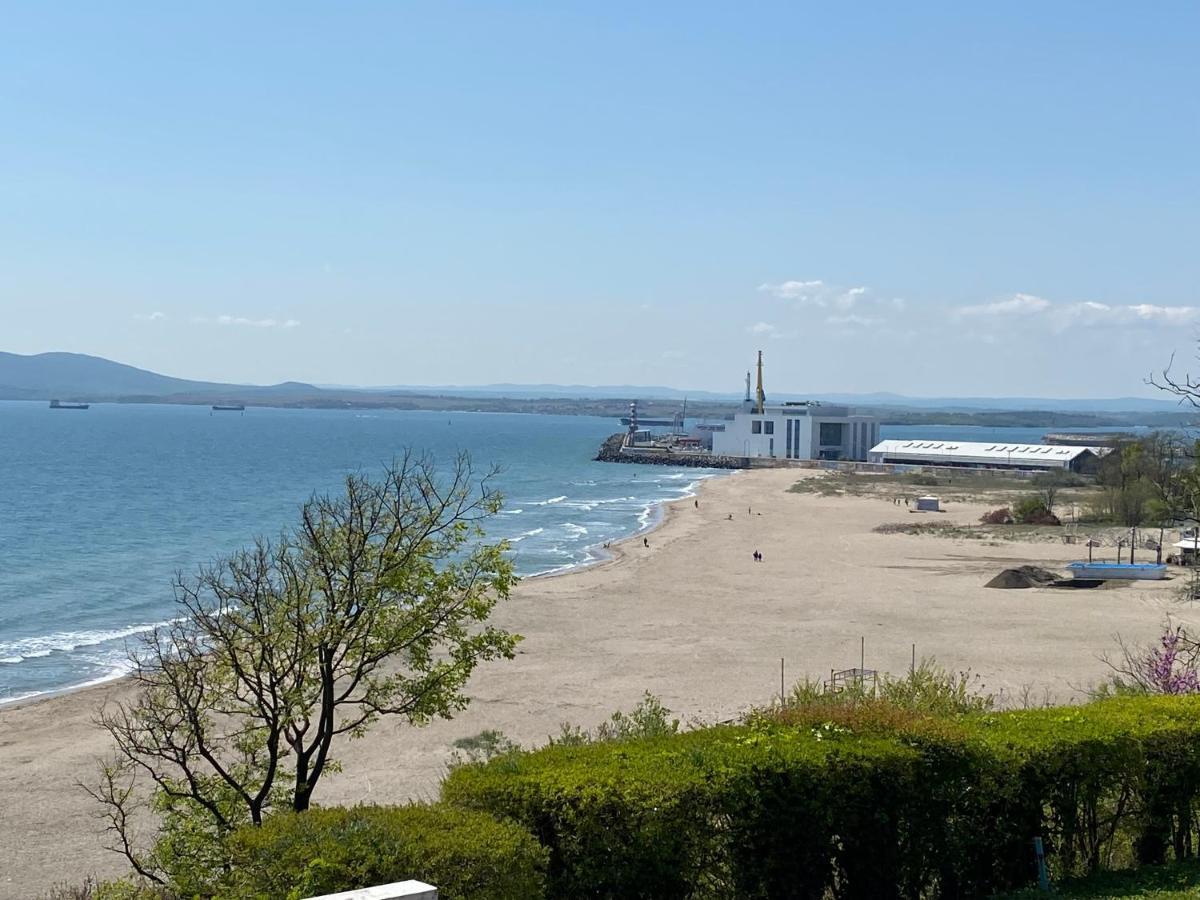 Markoni 5 Burgas Bagian luar foto